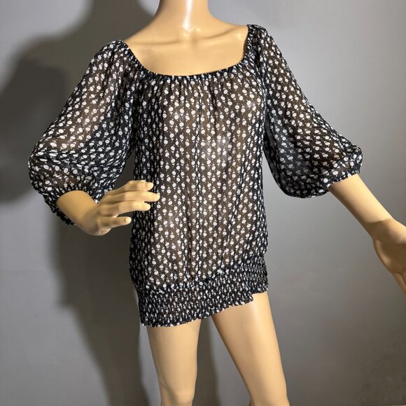 Sheer Boho Blouse 🖤 off-shoulder smocked hem top - Picture 4 of 6